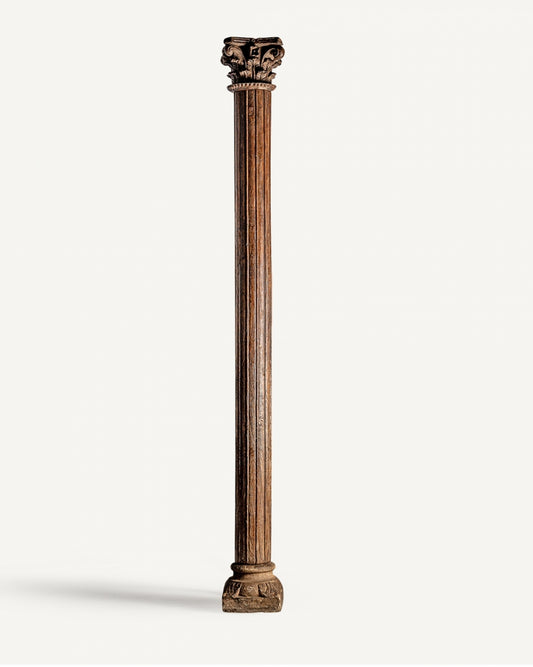 Columna decorativa artesanal en madera de Teka