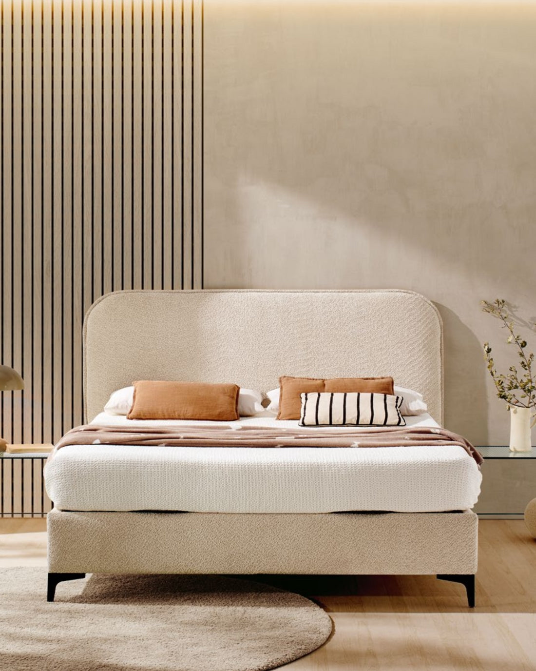 Conjunto canapé Aura y cabezal Brisa