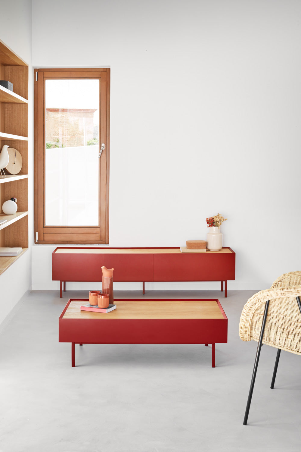 Mueble TV Line - Color rojo burdeos