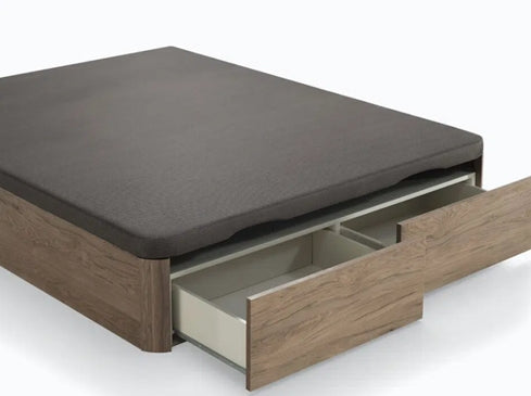 Zurezko sofa-ohea tiraderekin